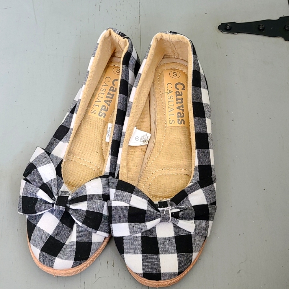 Plaid slip ons